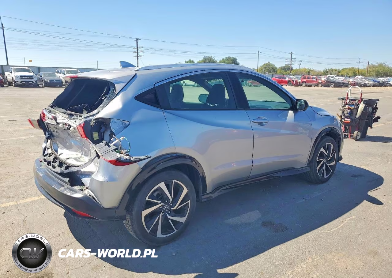 2019 Honda Hr-V Sport VIN:3CZRU6H14KG708319 - 3