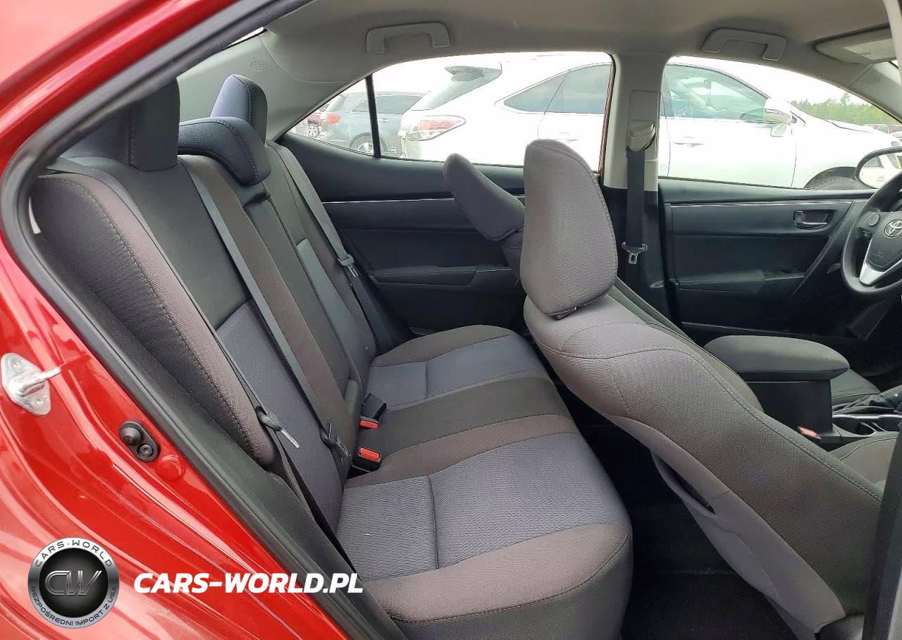 2017 Toyota Corolla Le VIN:5YFBURHE2HP578815 - 10