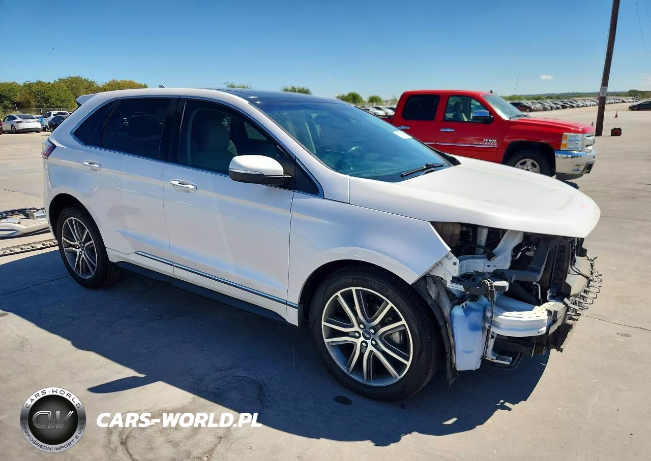 2019 Ford Edge Titanium VIN:2FMPK3K9XKBC19566 - 4