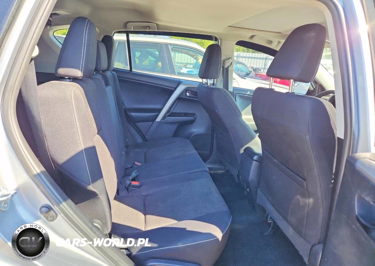 2017 Toyota Rav4 Xle VIN:2T3RFREV5HW638718 - 11