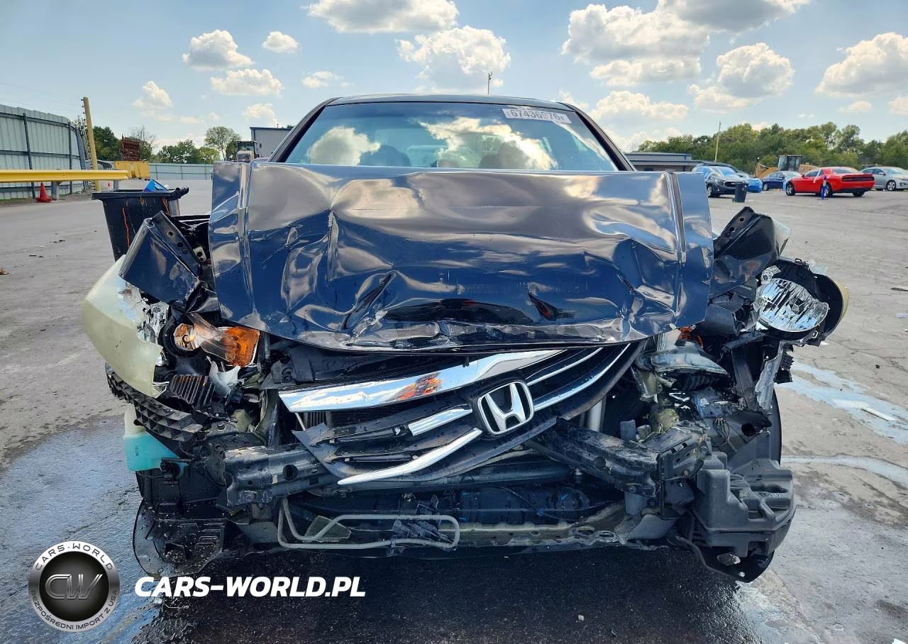 2011 Honda Accord Exl VIN:1HGCP2F81BA010665 - 5