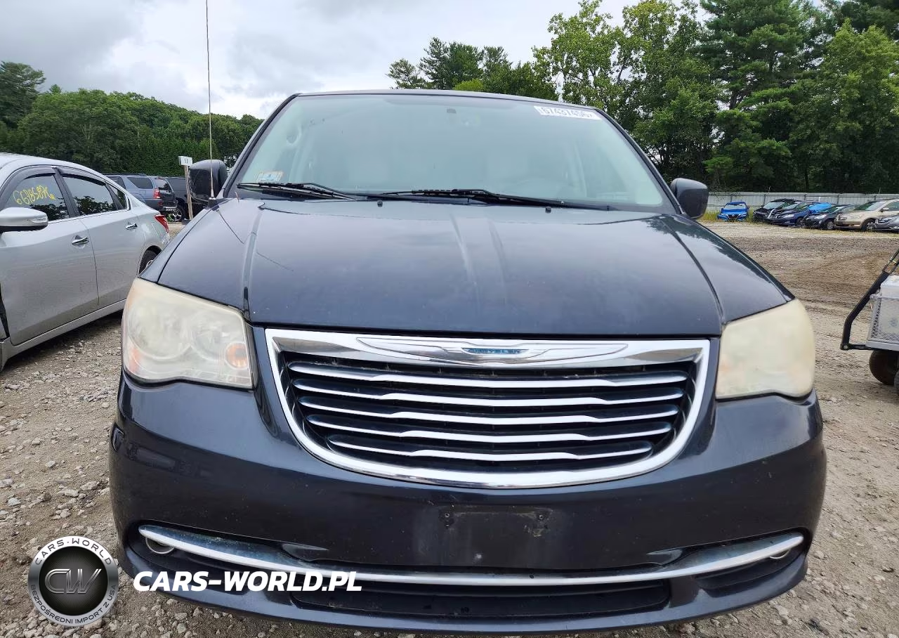 2013 Chrysler Town & Country Touring VIN:2C4RC1BG9DR711903 - 5