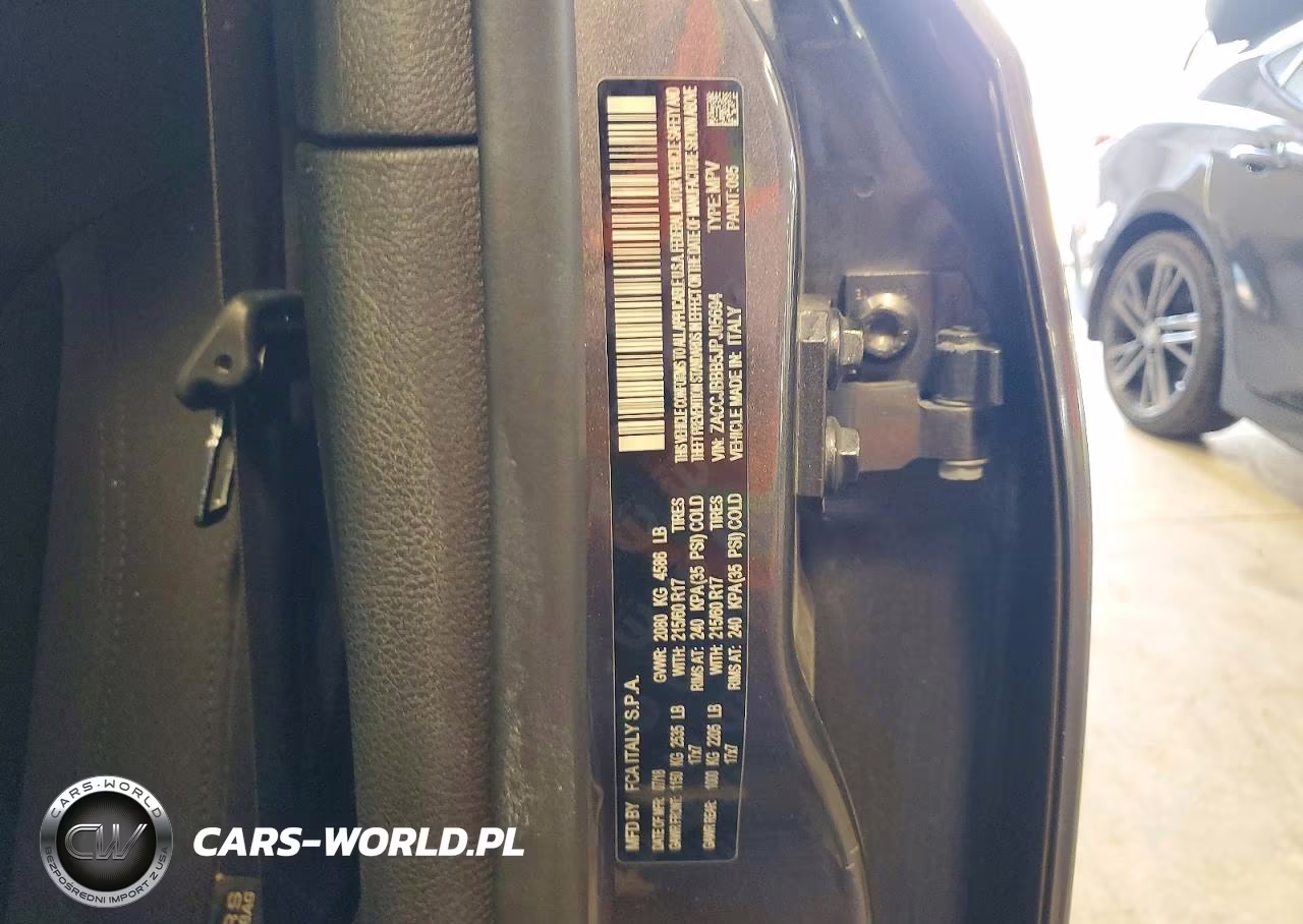 2018 Jeep Renegade Latitude VIN:ZACCJBBB5JPJ05694 - 13