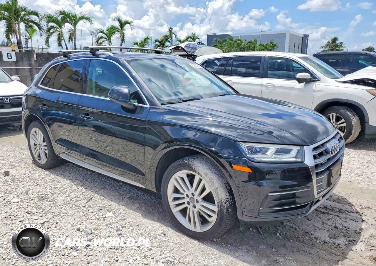 2018 Audi Q5 Premium Plus VIN:WA1BNAFY1J2221183 - 4