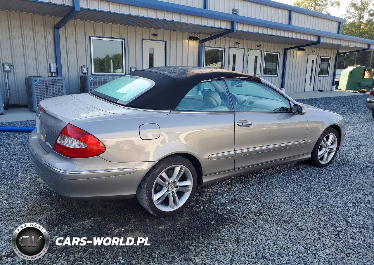 2007 Mercedes-Benz Clk 350 VIN:WDBTK56F67F223617 - 3