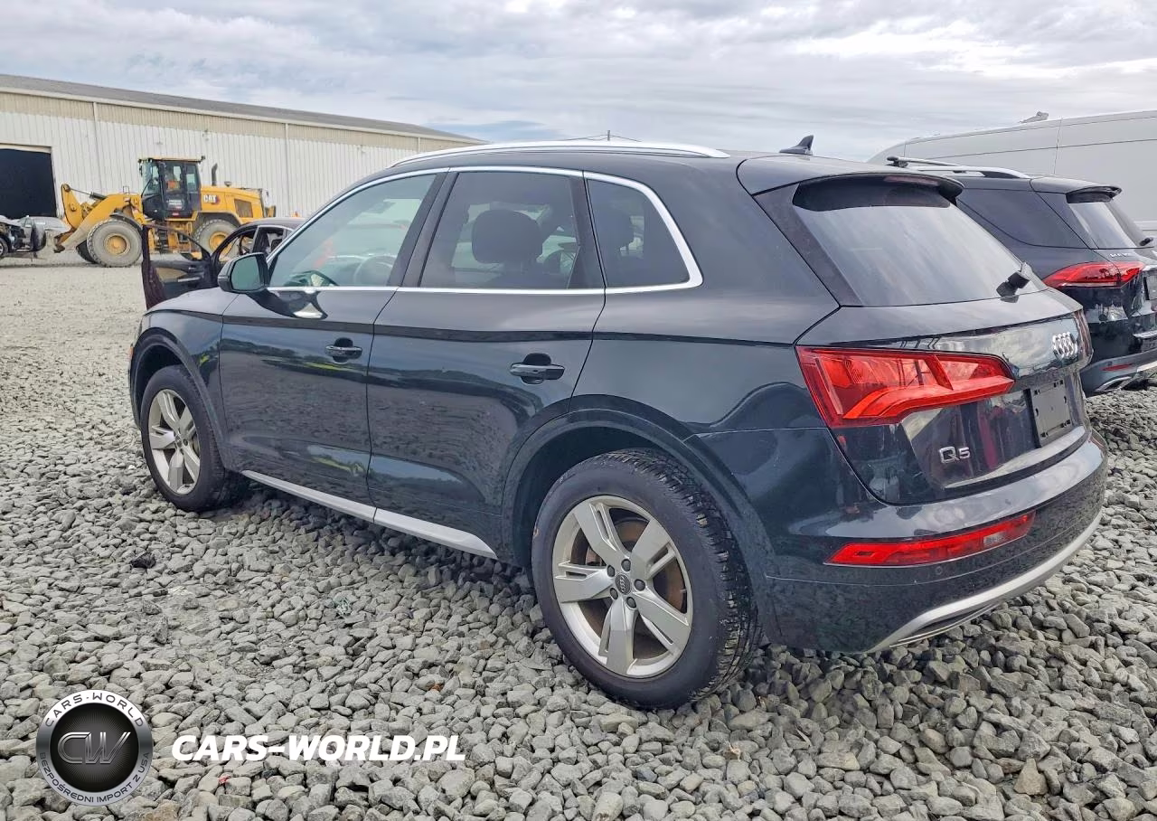 2018 Audi Q5 Premium Plus VIN:WA1BNAFY5J2063821 - 2