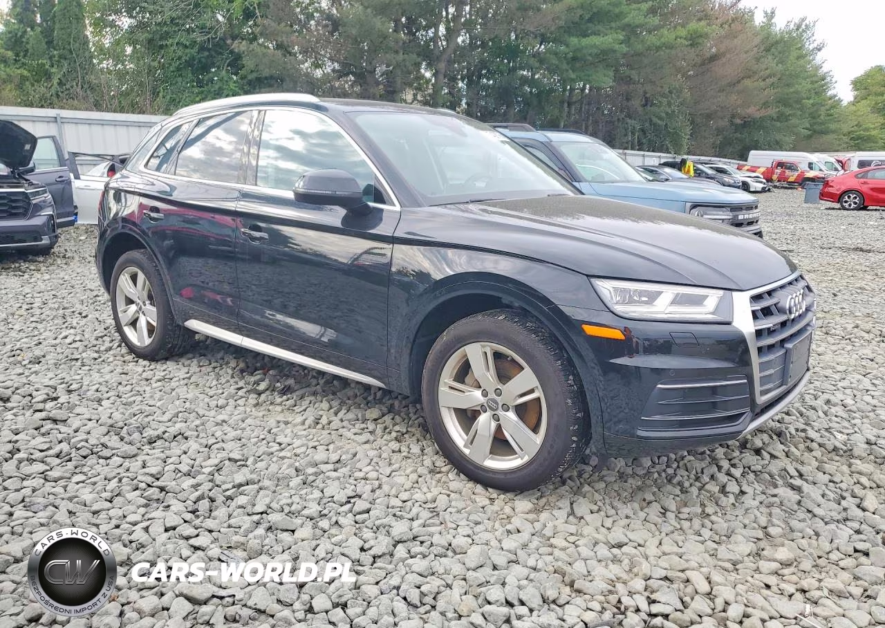 2018 Audi Q5 Premium Plus VIN:WA1BNAFY5J2063821 - 4