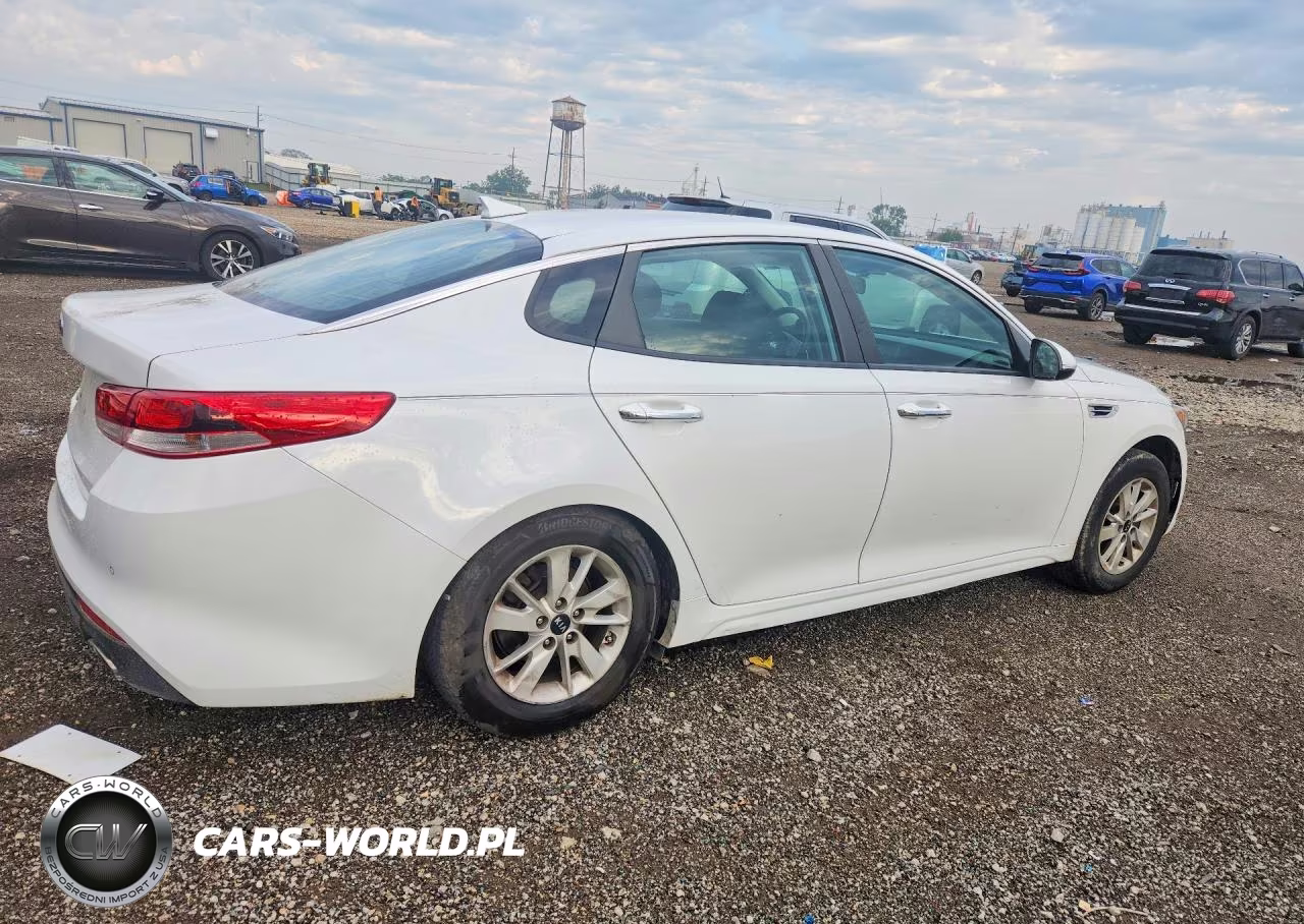 2018 Kia Optima Lx VIN:5XXGT4L32JG208755 - 3