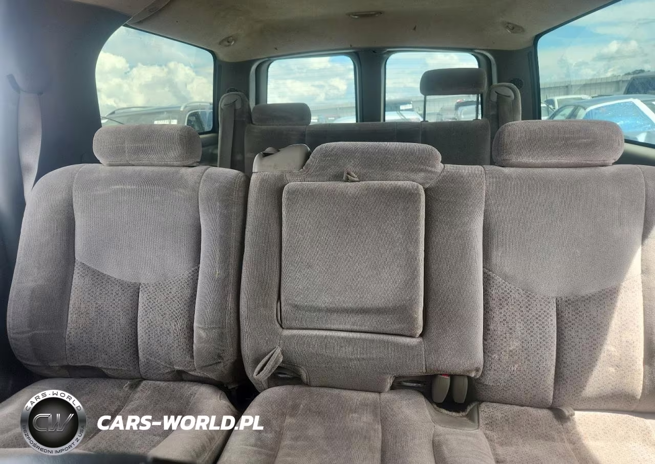 2003 Chevrolet Suburban C1500 VIN:1GNEC16Z33J202863 - 10