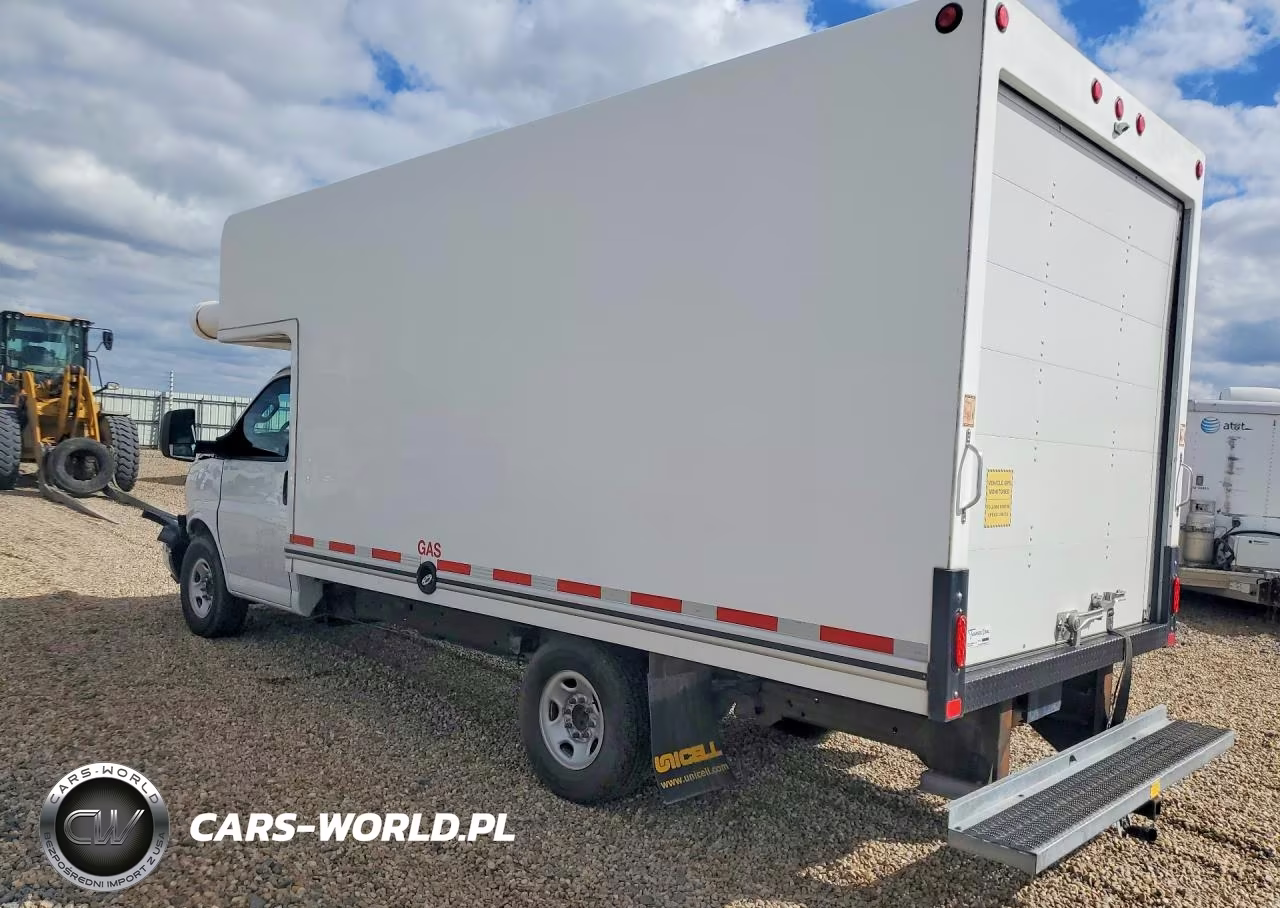 2022 GMC Savana Cutaway G3500 Box Truck VIN:1GD07SF76N1172221 - 2
