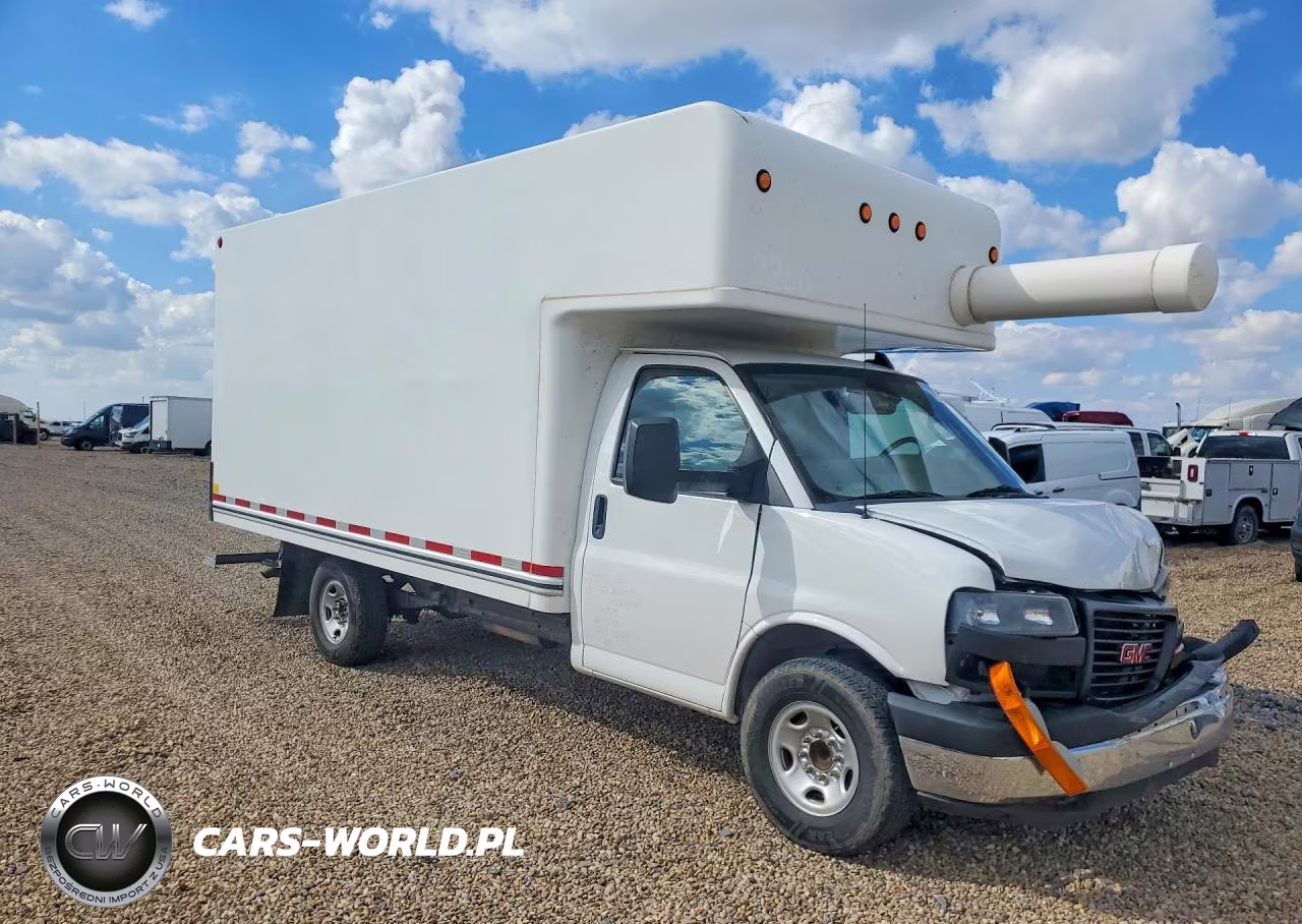 2022 GMC Savana Cutaway G3500 Box Truck VIN:1GD07SF76N1172221 - 4
