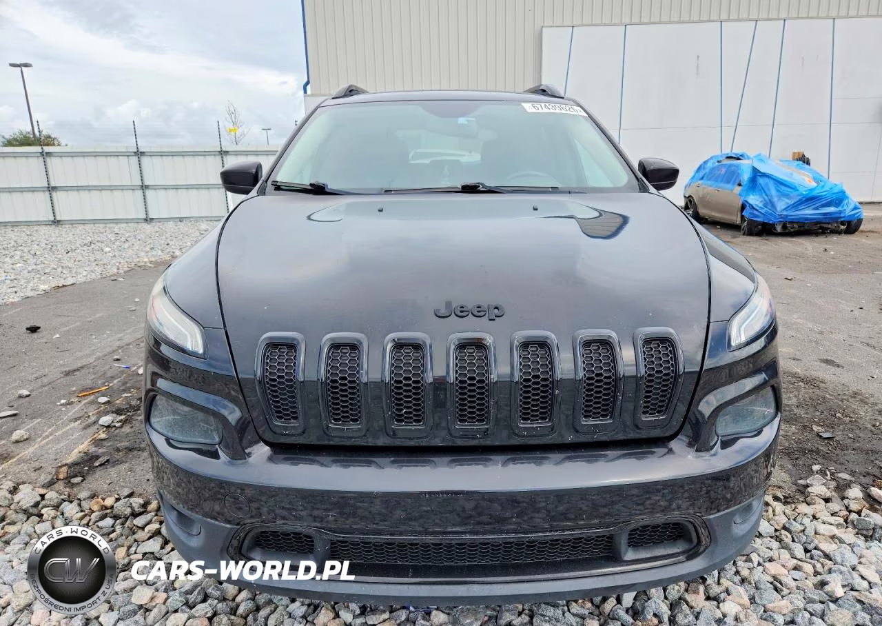 2014 Jeep Cherokee Latitude VIN:1C4PJLCS3EW314045 - 5