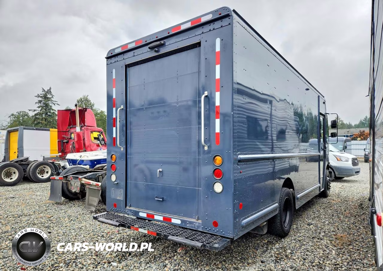 2020 Freightliner Mt45G Chassis Delivery Van VIN:4UZAC2EA7LCLZ6564 - 3