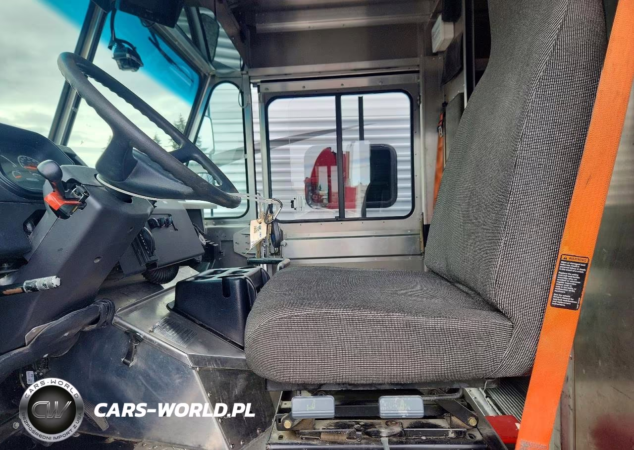 2020 Freightliner Mt45G Chassis Delivery Van VIN:4UZAC2EA7LCLZ6564 - 7