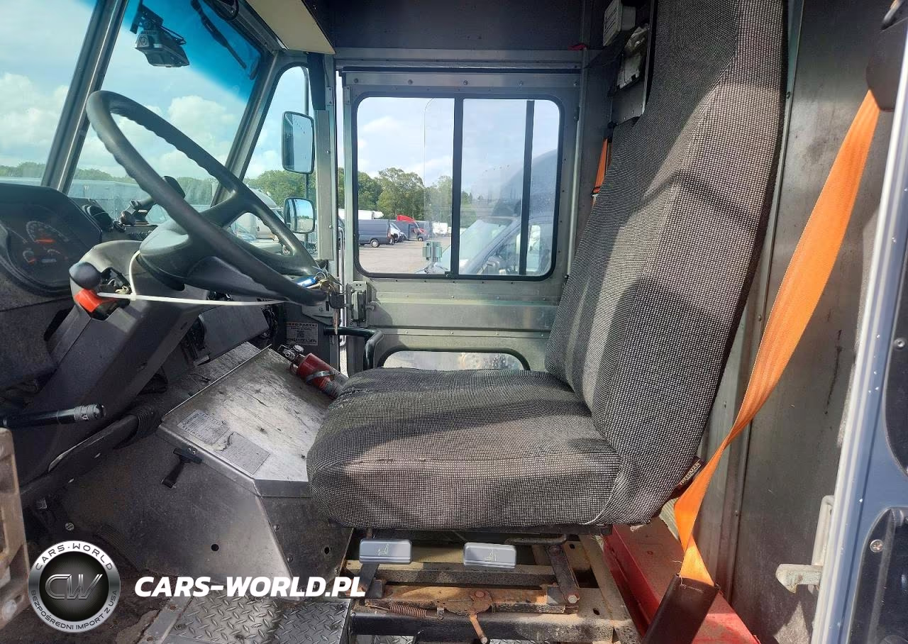 2020 Freightliner Mt45G Chassis Delivery Van VIN:4UZAC2EA5LCLZ7227 - 7