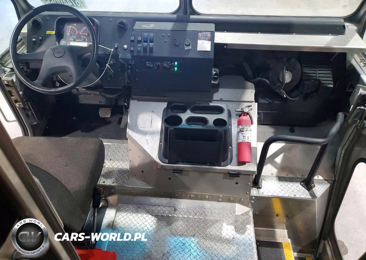2020 Freightliner Mt45G Chassis Delivery Truck VIN:4UZAC2EA8LCMK2976 - 8