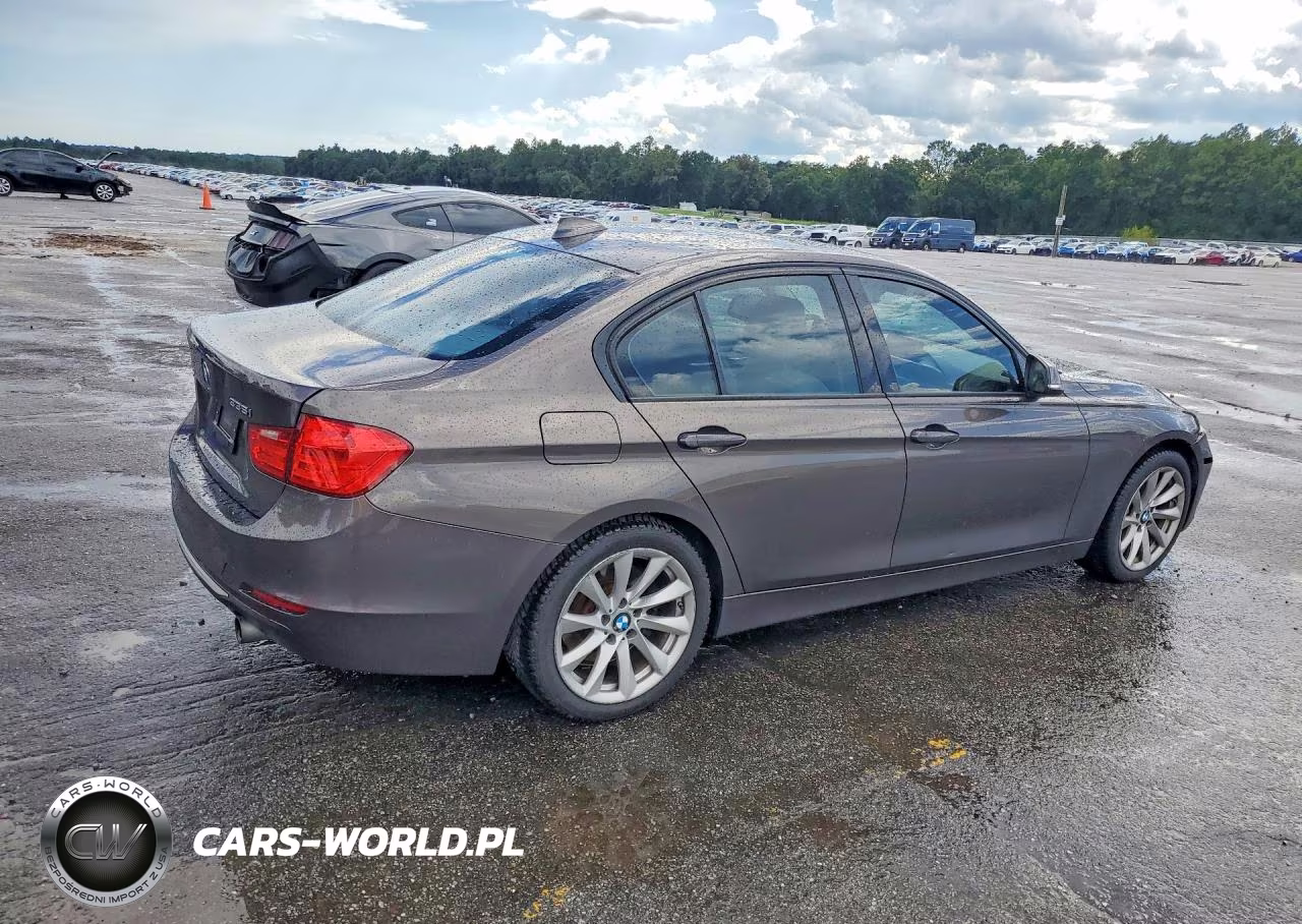2013 BMW 335 I VIN:WBA3A9G59DNP37249 - 3