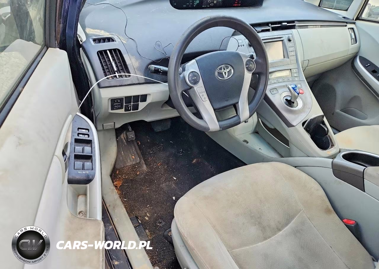 2014 Toyota Prius Two VIN:JTDKN3DU2E0387246 - 8