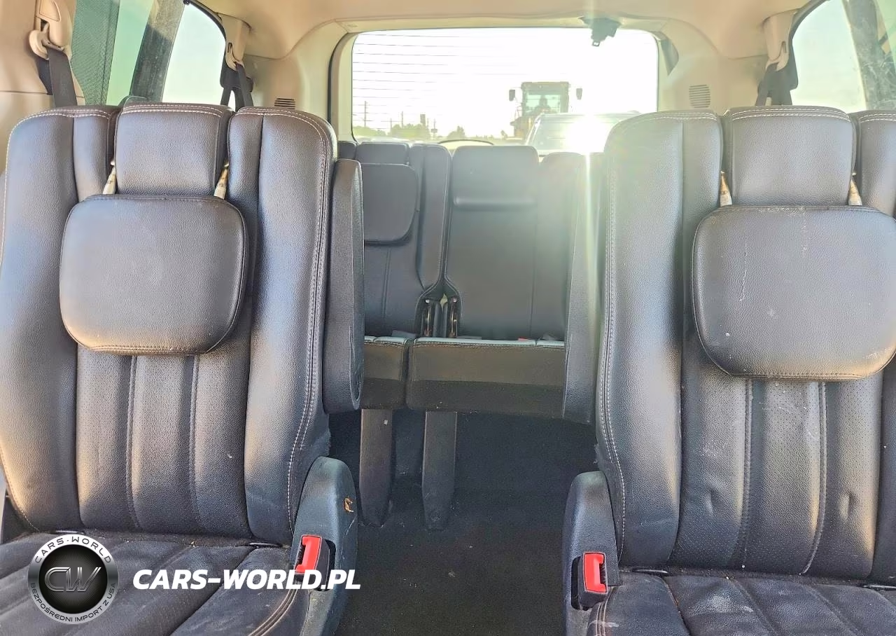 2012 Chrysler Town & Country Touring L VIN:2C4RC1CG9CR339024 - 10