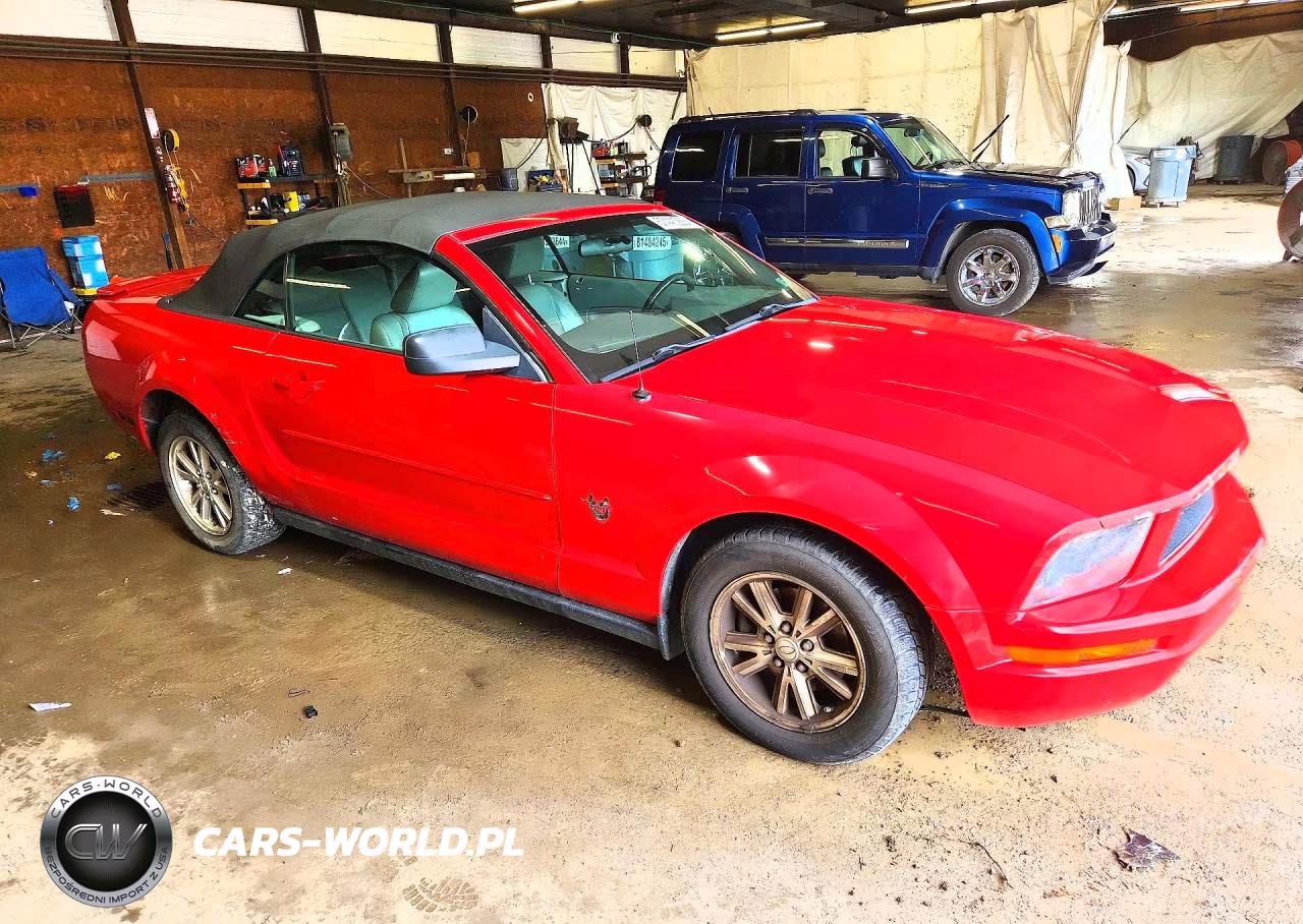 2007 Ford Mustang VIN:1ZVFT84N475329722 - 4