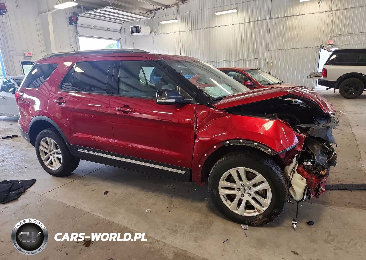 2018 Ford Explorer Xlt VIN:1FM5K8D85JGA29948 - 4