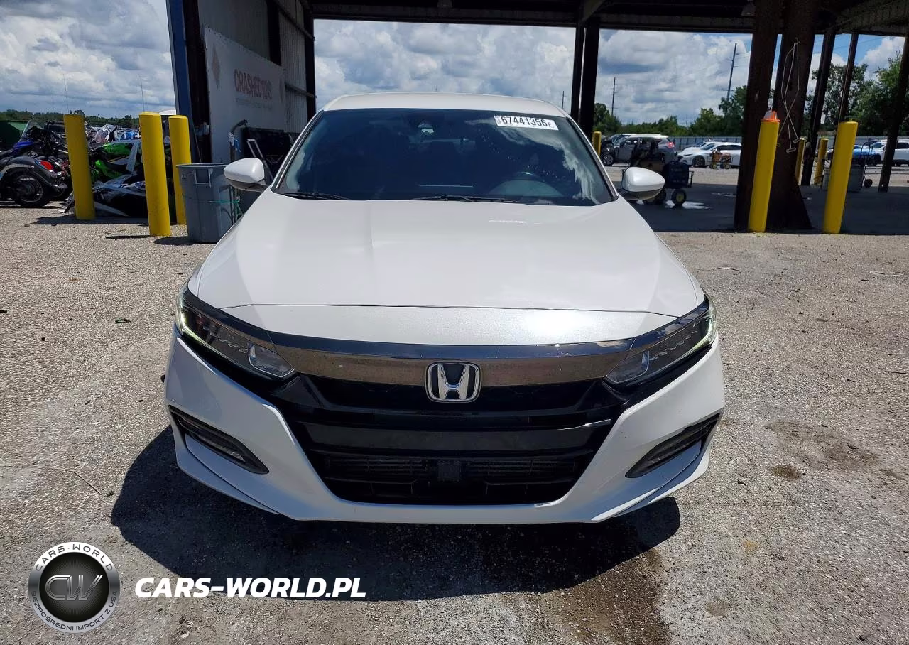 2018 Honda Accord Sport VIN:1HGCV1F31JA108629 - 5