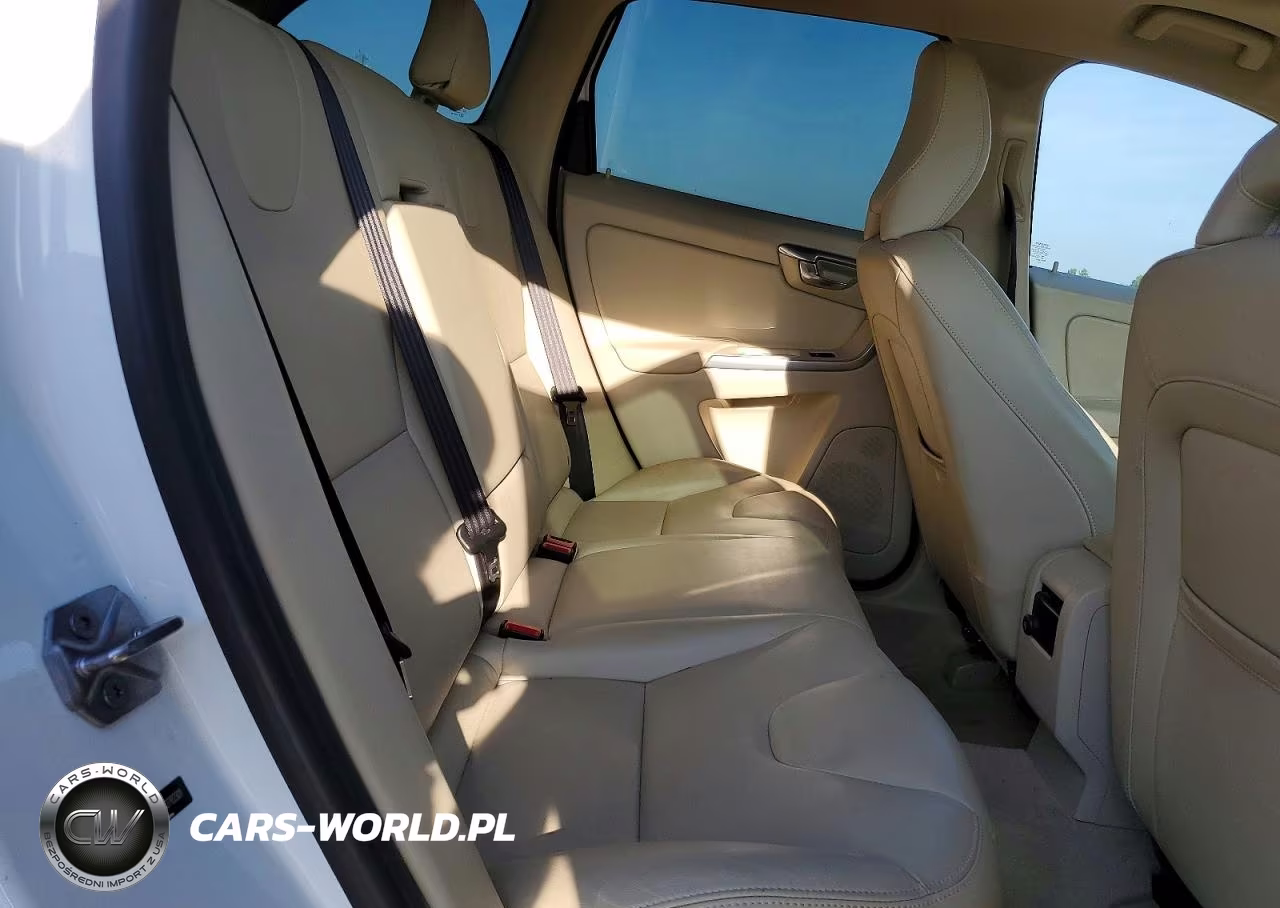 2016 Volvo Xc60 T5 Premier VIN:YV440MDK3G2783301 - 11