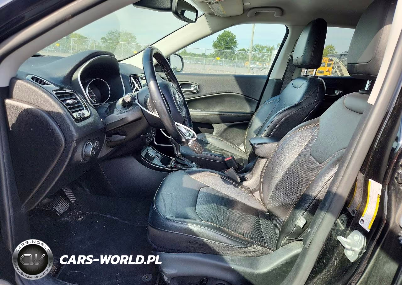 2019 Jeep Compass Limited VIN:3C4NJDCB4KT842434 - 7