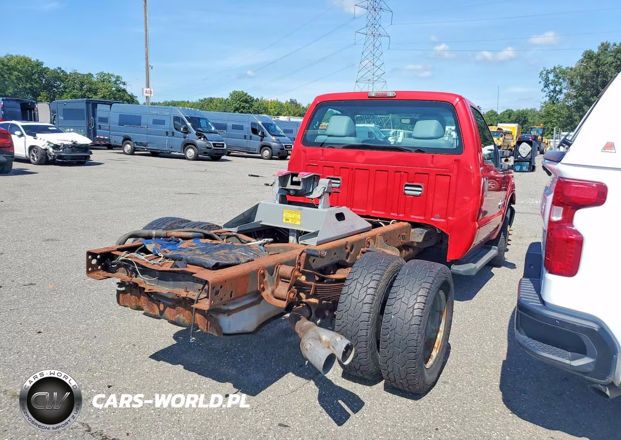 2012 Ford F350 Super Duty VIN:1FDRF3GT7CEA42420 - 3
