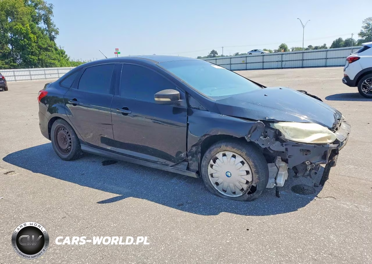 2012 Ford Focus Se VIN:1FAHP3F26CL160191 - 4