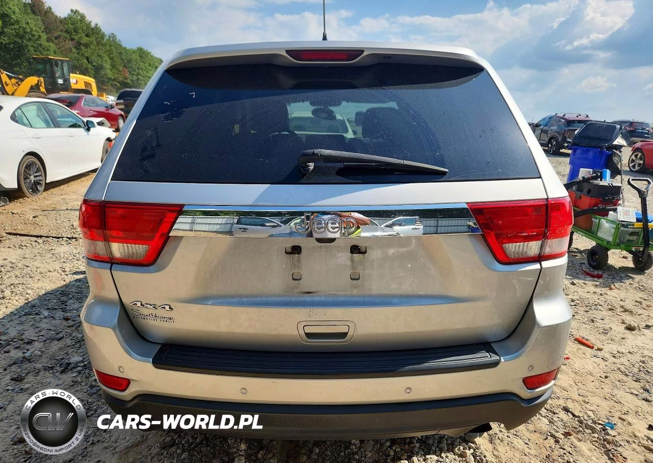 2011 Jeep Grand Cherokee Laredo VIN:1J4RR4GG9BC681214 - 6