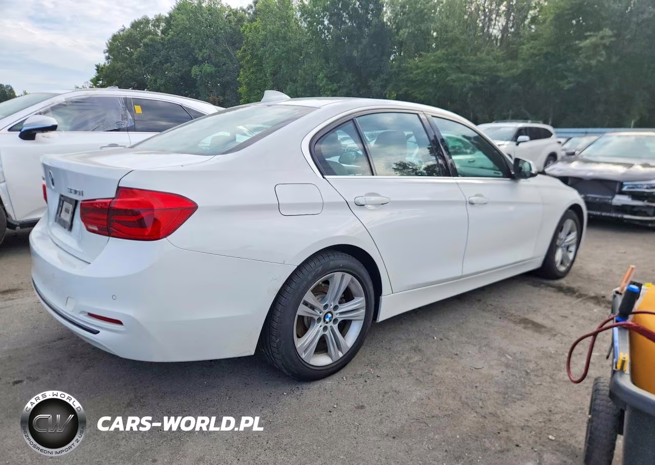 2017 BMW 330 Xi VIN:WBA8D9G33HNU64830 - 3