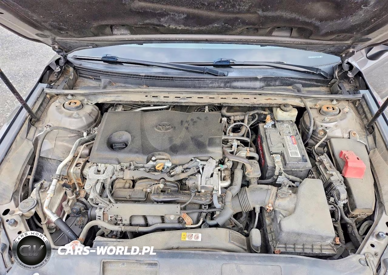 2018 Toyota Camry Le VIN:4T1B11HK9JU004975 - 11