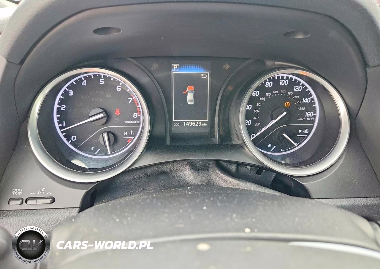 2018 Toyota Camry Le VIN:4T1B11HK9JU004975 - 9