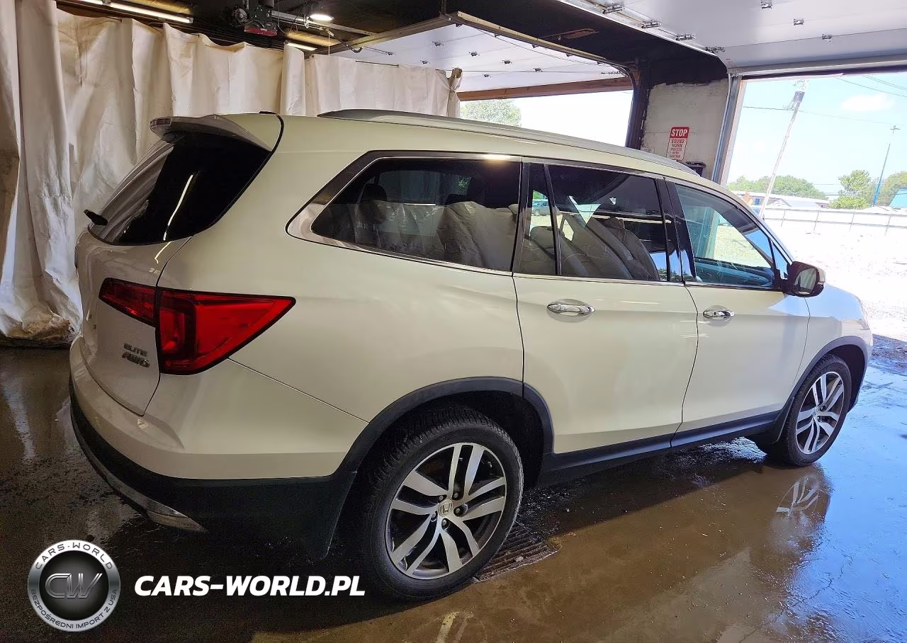 2016 Honda Pilot Elite VIN:5FNYF6H05GB113768 - 3
