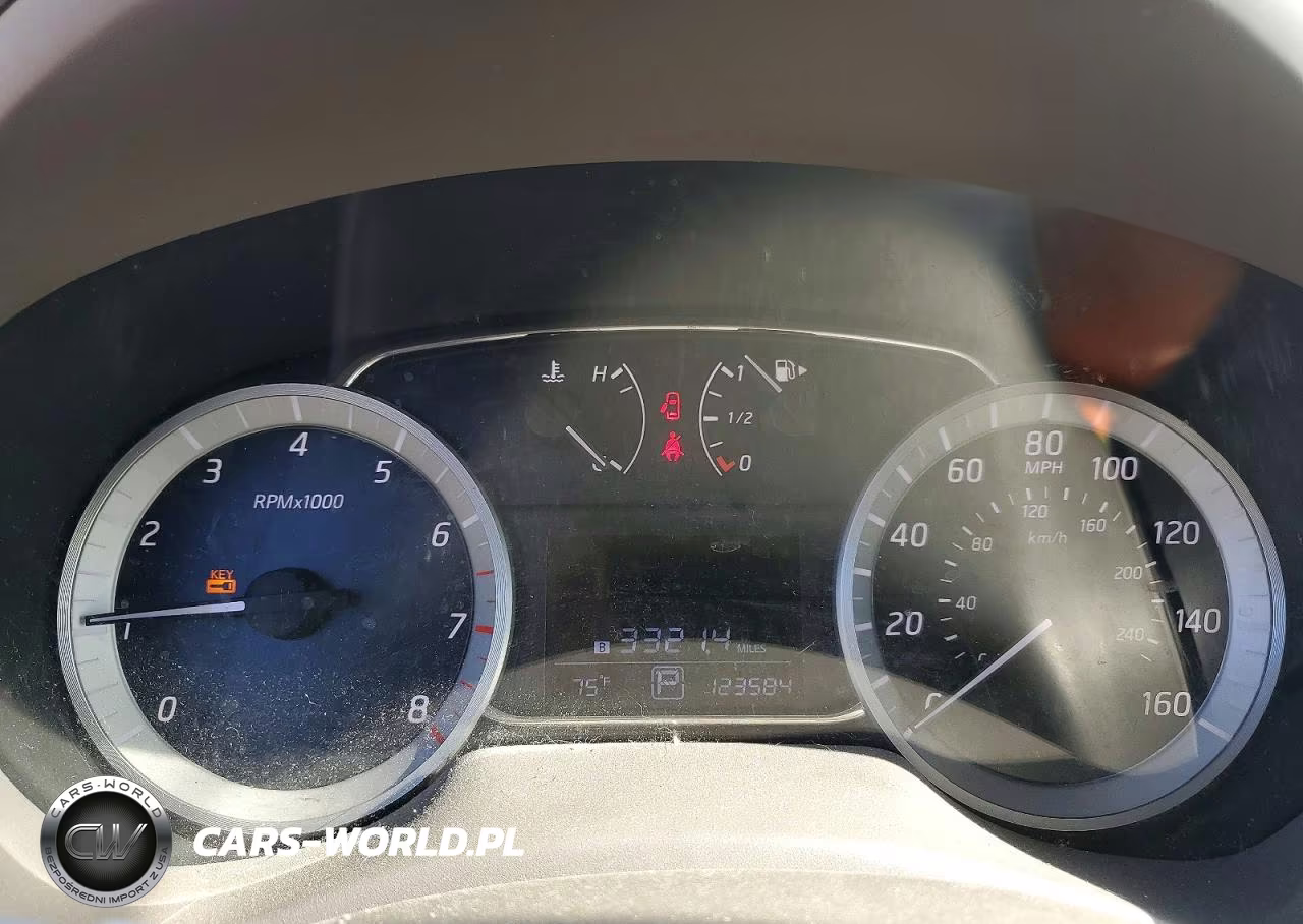 2013 Nissan Sentra S VIN:3N1AB7AP1DL652785 - 9