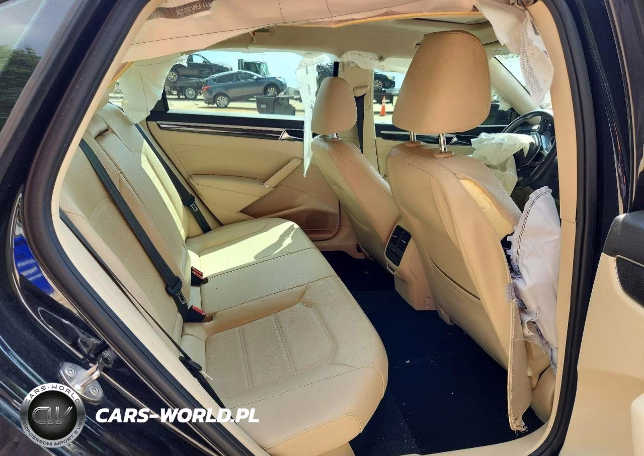 2019 Volkswagen Passat Se R-Line VIN:1VWMA7A32KC001472 - 10