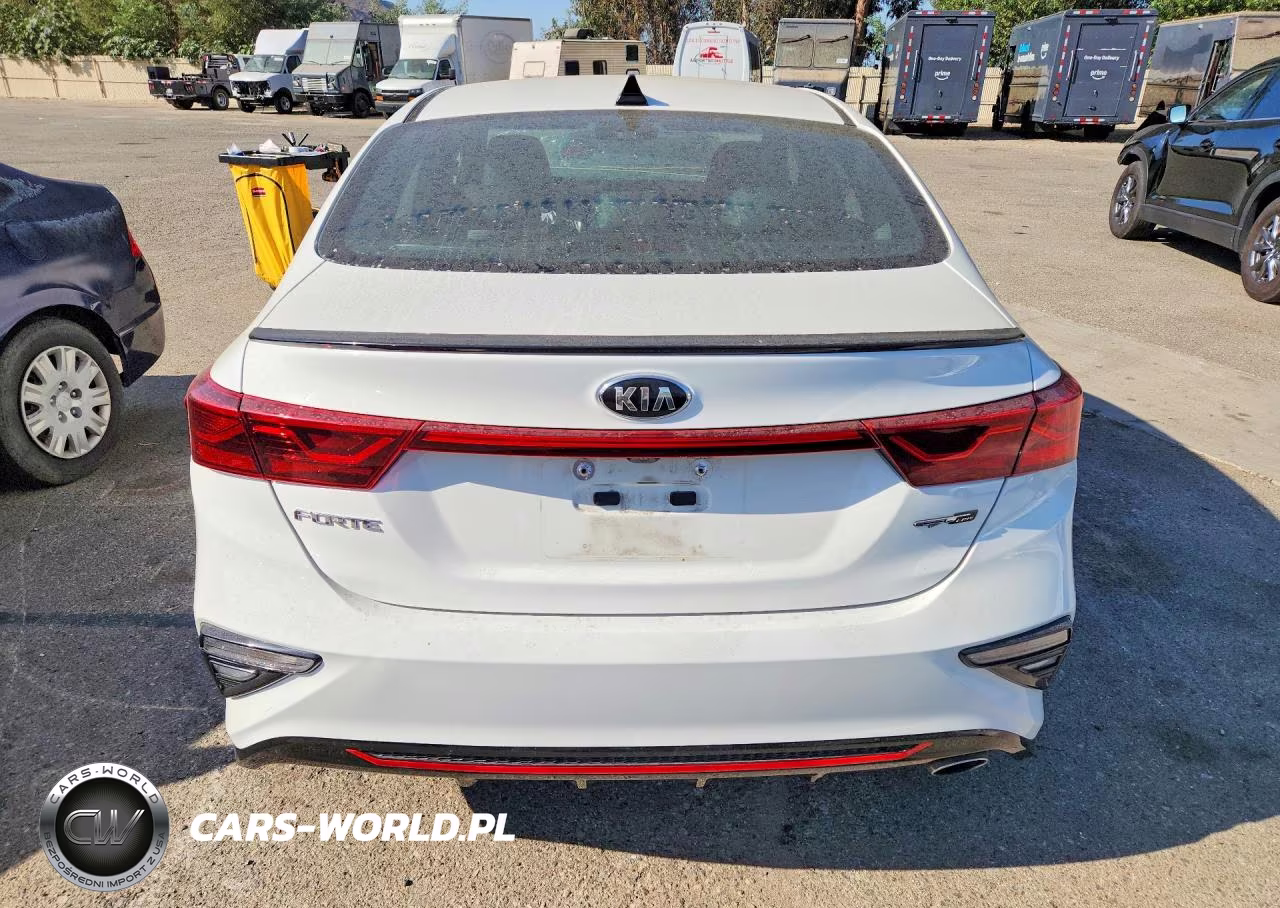 2020 Kia Forte Gt Line VIN:3KPF34AD1LE168316 - 6