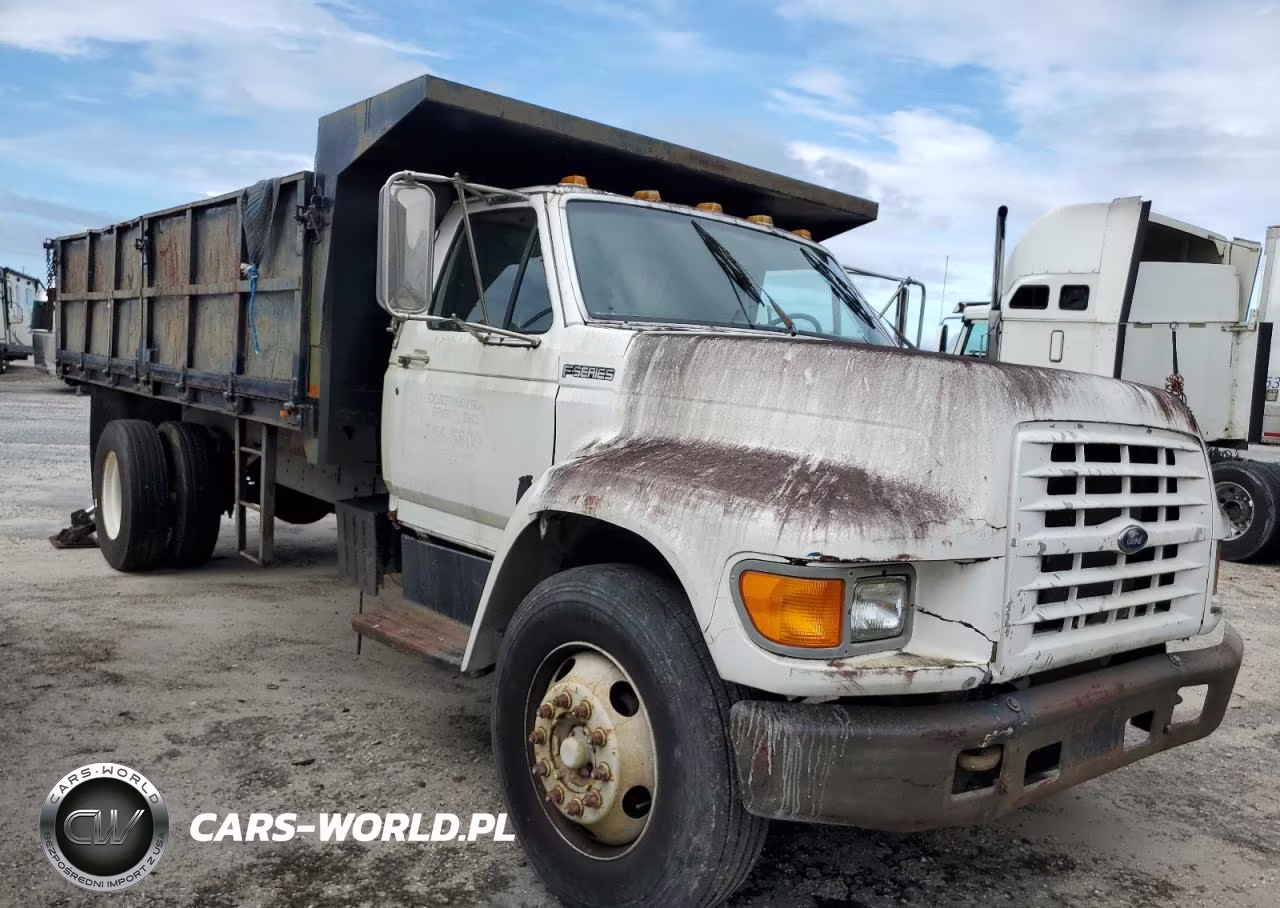 1999 Ford F800 Dump Truck