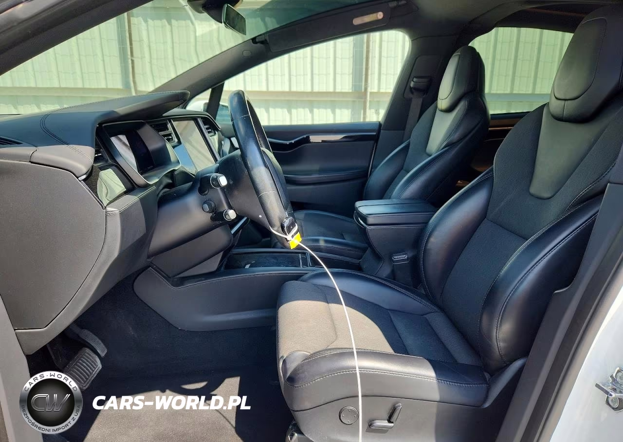 2018 Tesla Model X VIN:5YJXCDE25JF133847 - 7