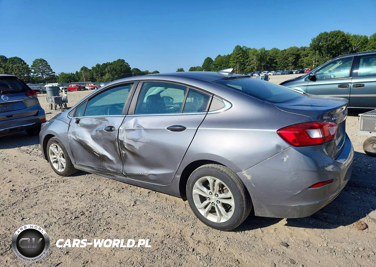 2019 Chevrolet Cruze Lt VIN:1G1BE5SM2K7102152 - 2