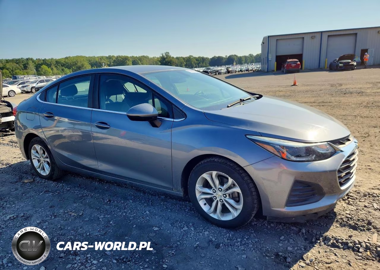 2019 Chevrolet Cruze Lt VIN:1G1BE5SM2K7102152 - 4