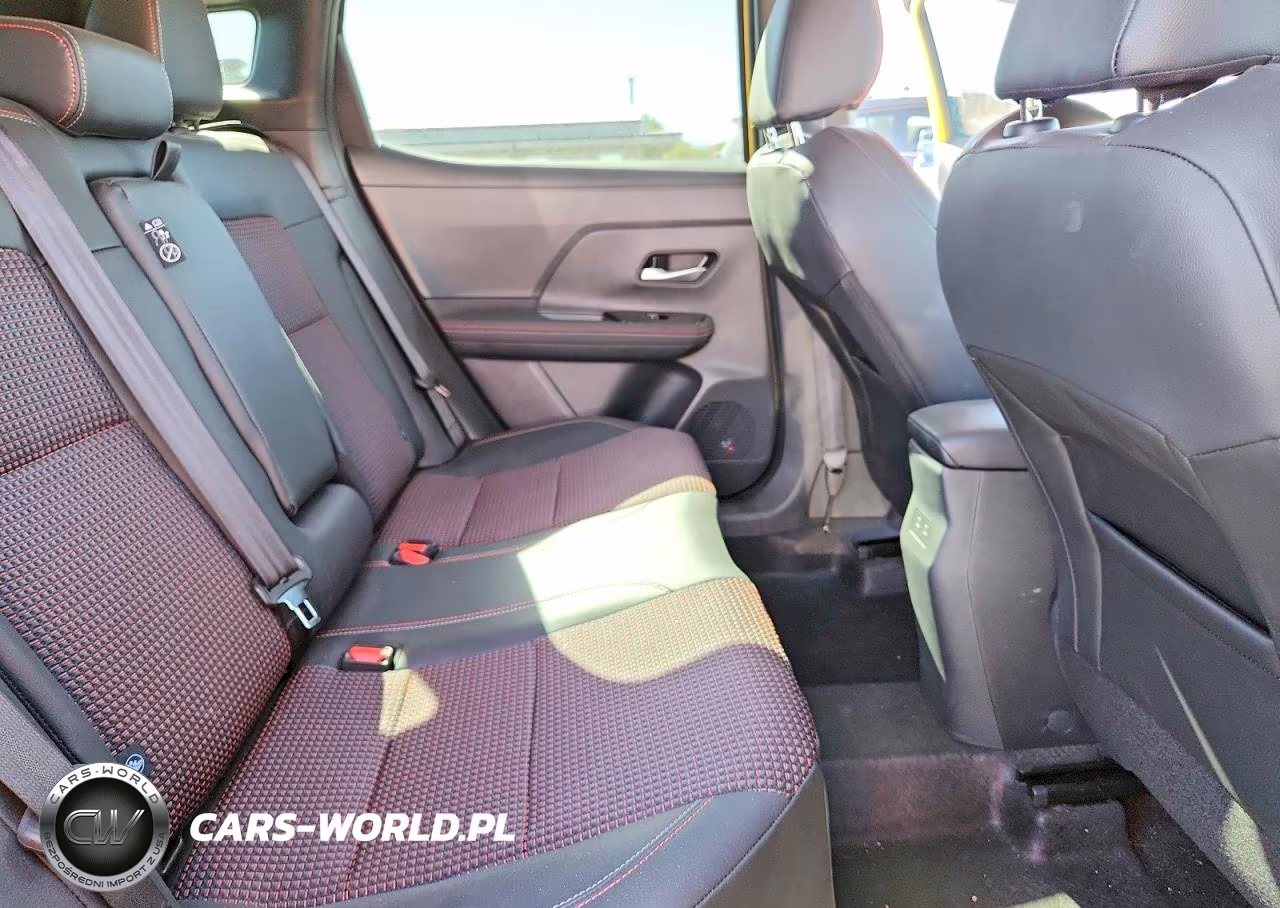 2025 Nissan Kicks Sr VIN:3N8AP6DA9SL366538 - 11