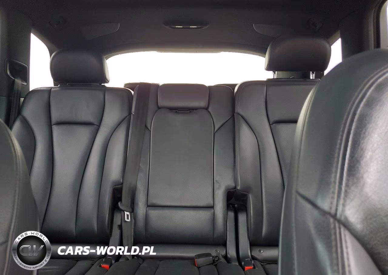 2017 Audi Q7 Premium Plus VIN:WA1LAAF79HD023280 - 10