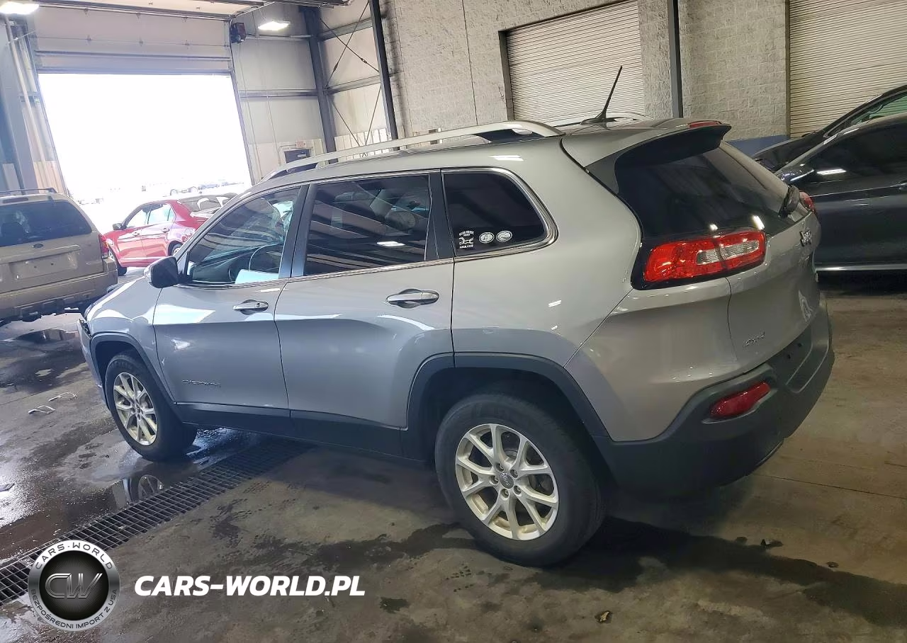 2015 Jeep Cherokee Latitude VIN:1C4PJMCB5FW544998 - 2
