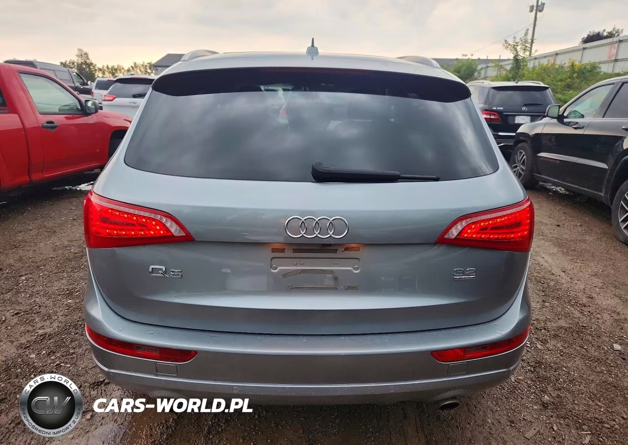 2010 Audi Q5 Premium Plus VIN:WA1LKAFP6AA071470 - 6