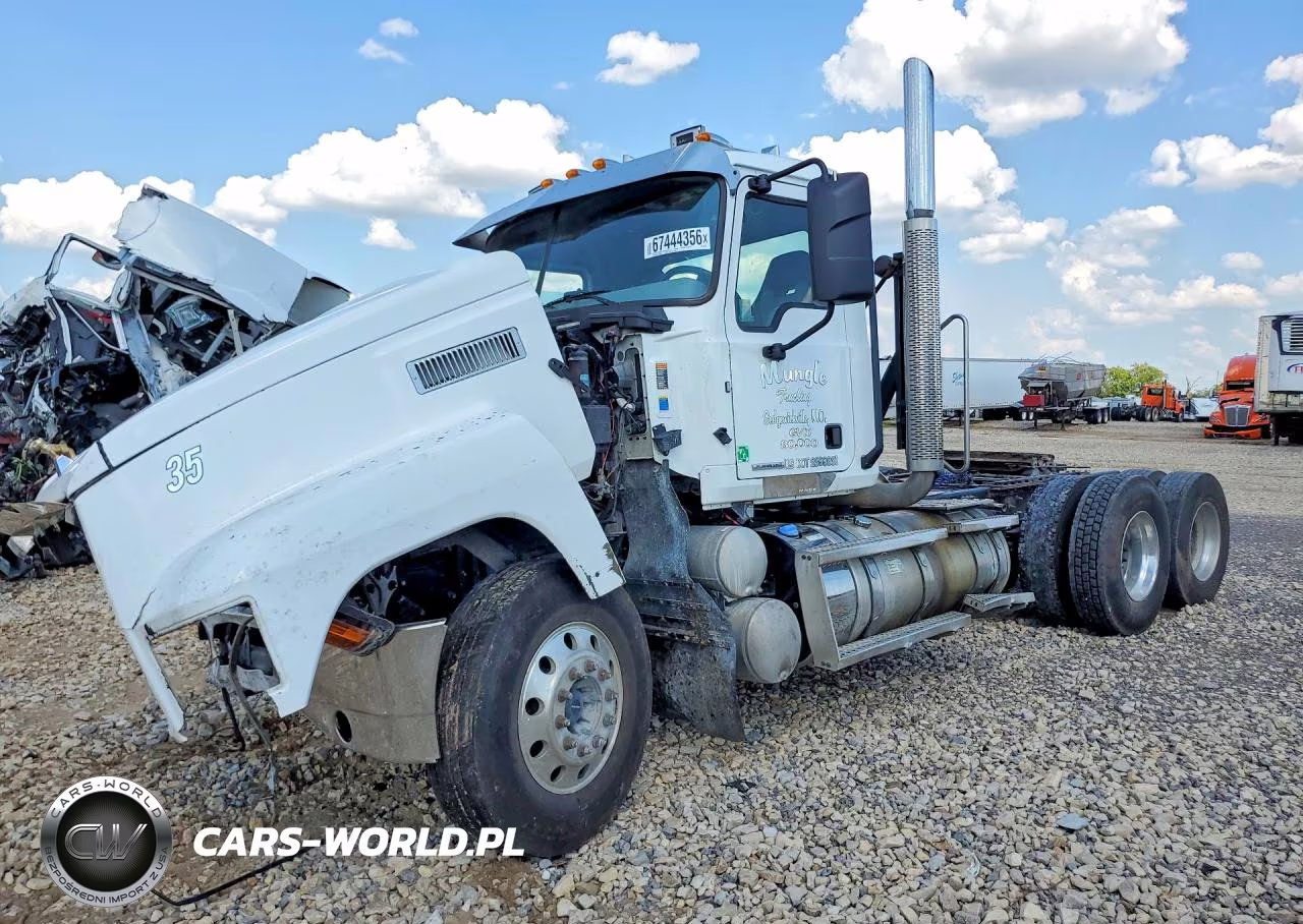 2019 Mack Pinnacle Semi Truck – zdjęcie 1 z 12