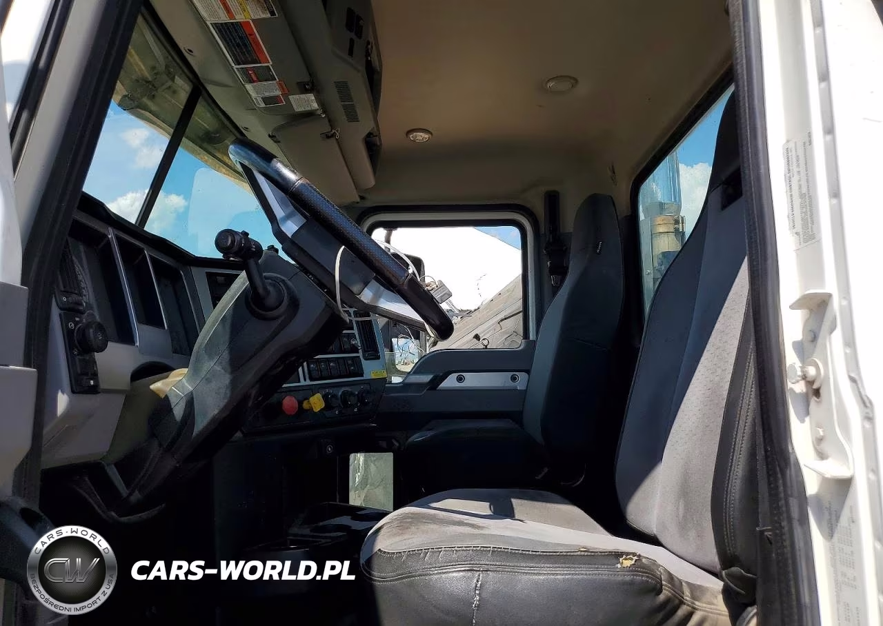 2019 Mack Pinnacle Semi Truck VIN:1M1PN4GY4KM002025 - 7