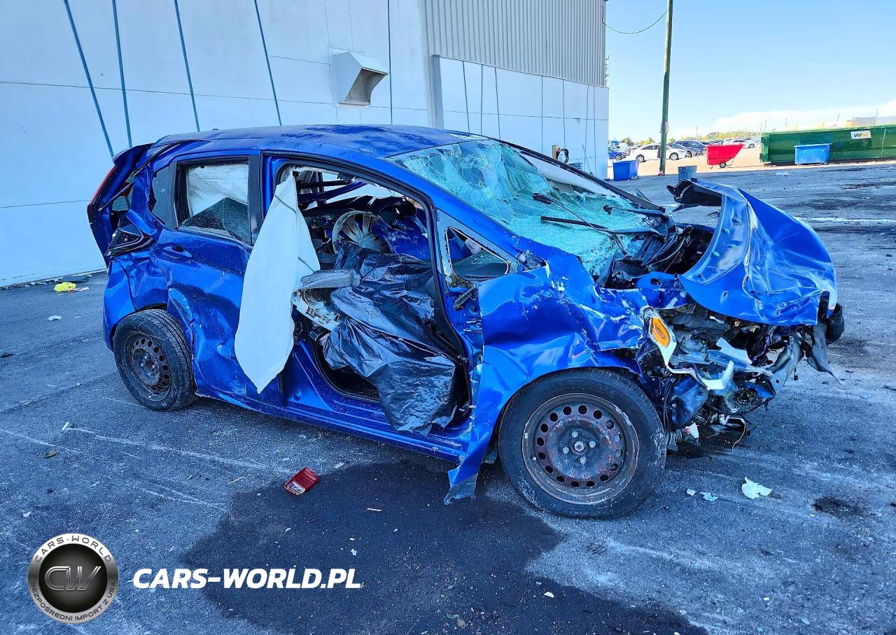 2015 Honda Fit Lx VIN:3HGGK5H50FM748308 - 4