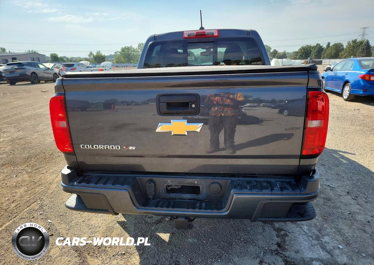 2017 Chevrolet Colorado Z71 VIN:1GCGTDEN3H1328441 - 6